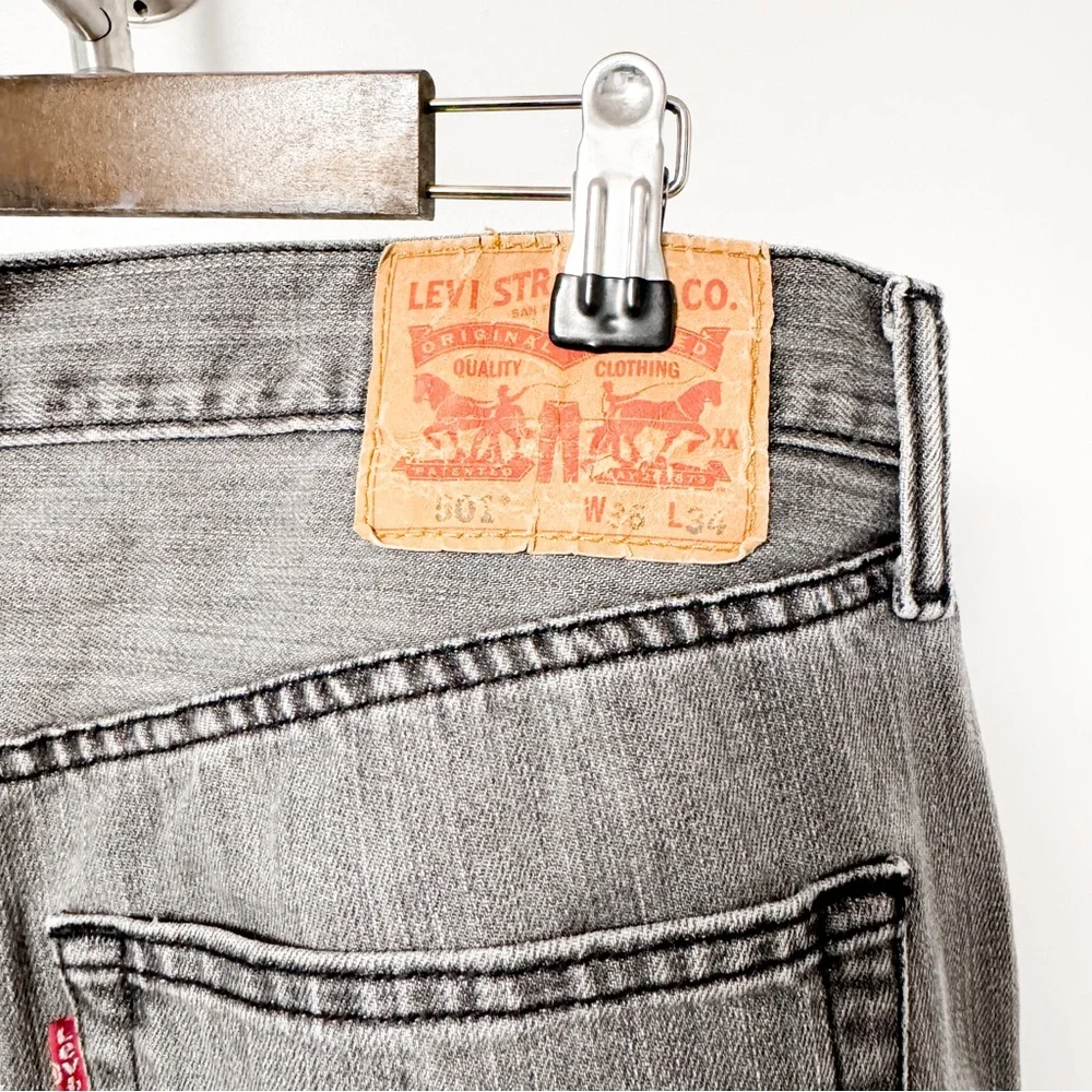 Levi's 501 Button‎ Fly Straight Leg Classic Jeans Faded Black Gray 36 x 34
